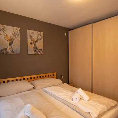 Apartament Cosy *